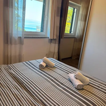 Apartamento Golden Sunrise With The Swimming Pool *
